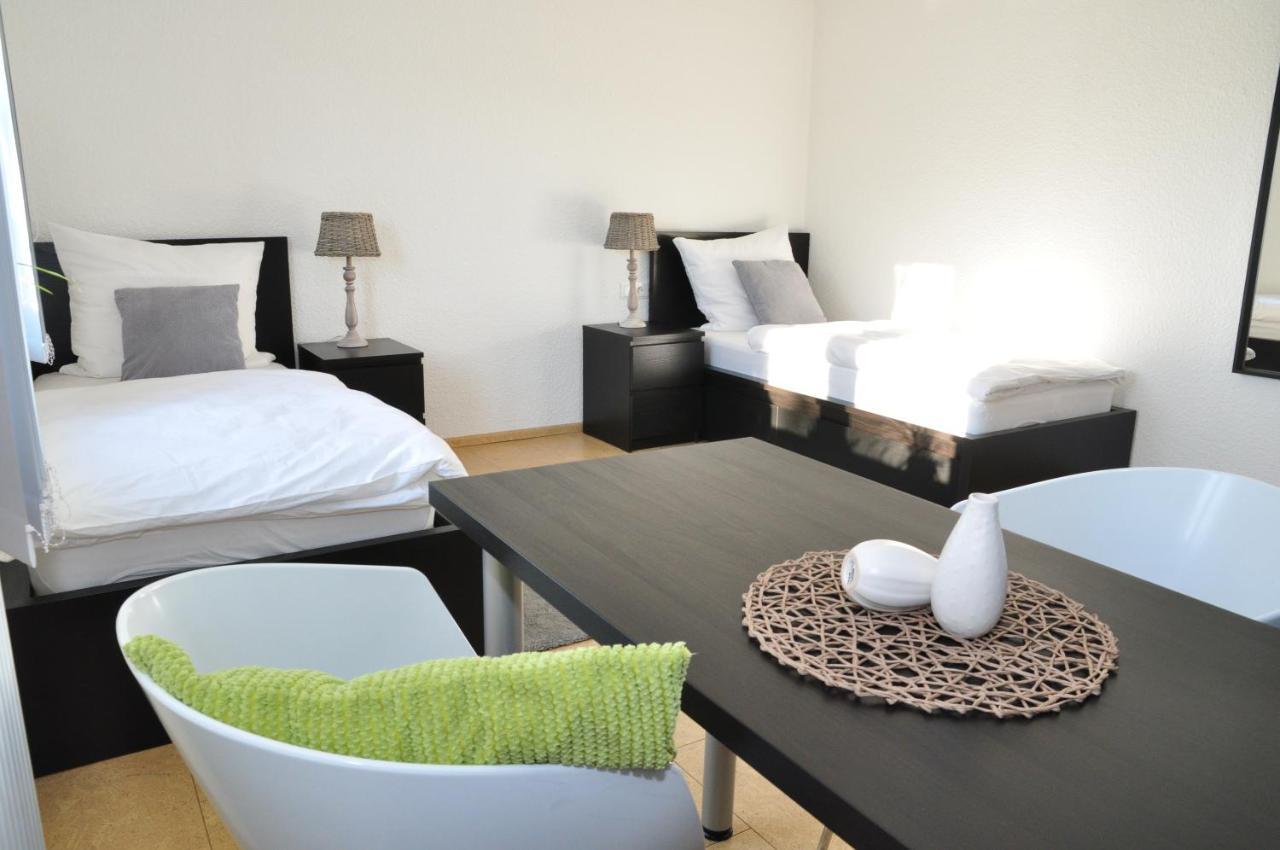 N37 -Modern Eingerichtete Zimmer In Ruhiger Lage Aldingen  エクステリア 写真